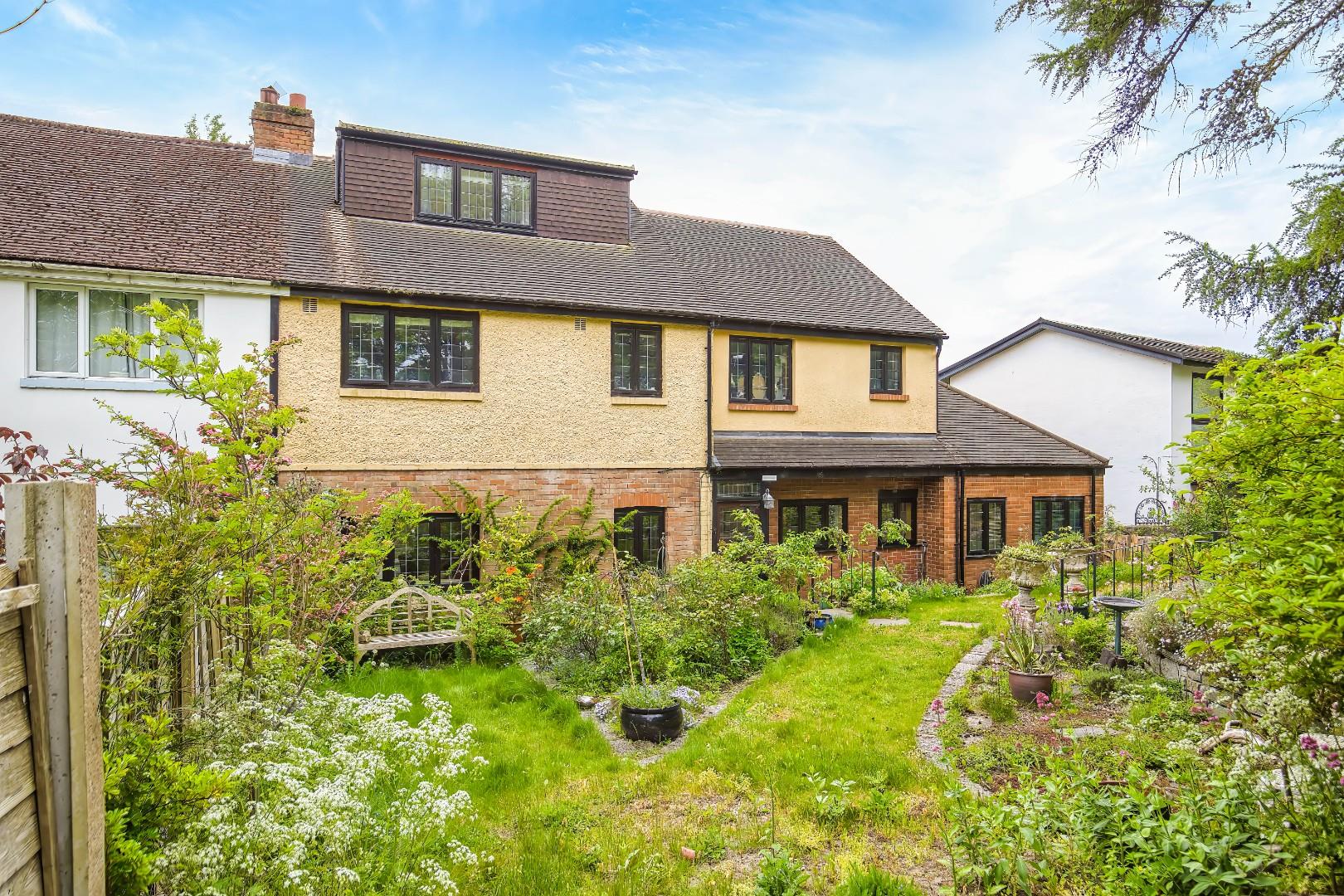 8 Church Place South, Penarth, CF64 1BA